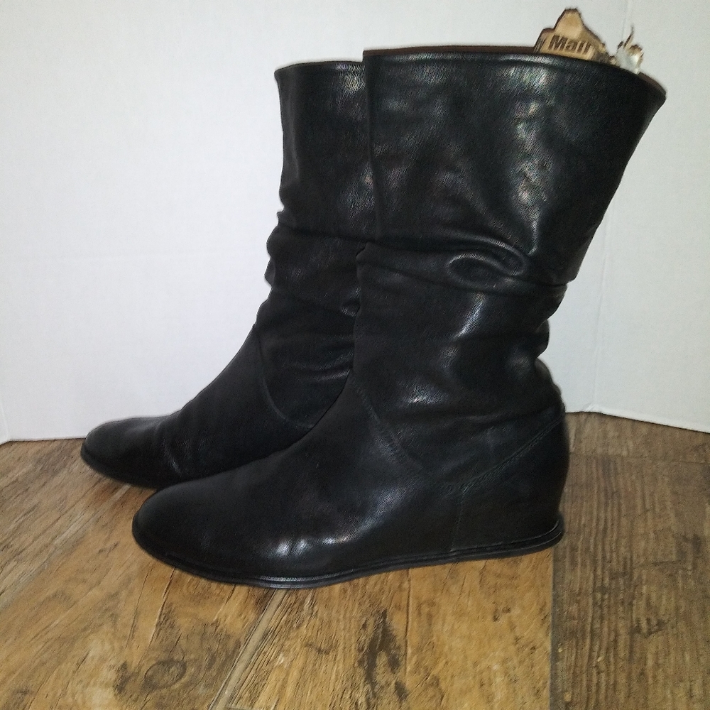 Stuart Weitzman Calf Wedge - Picture 7 of 7